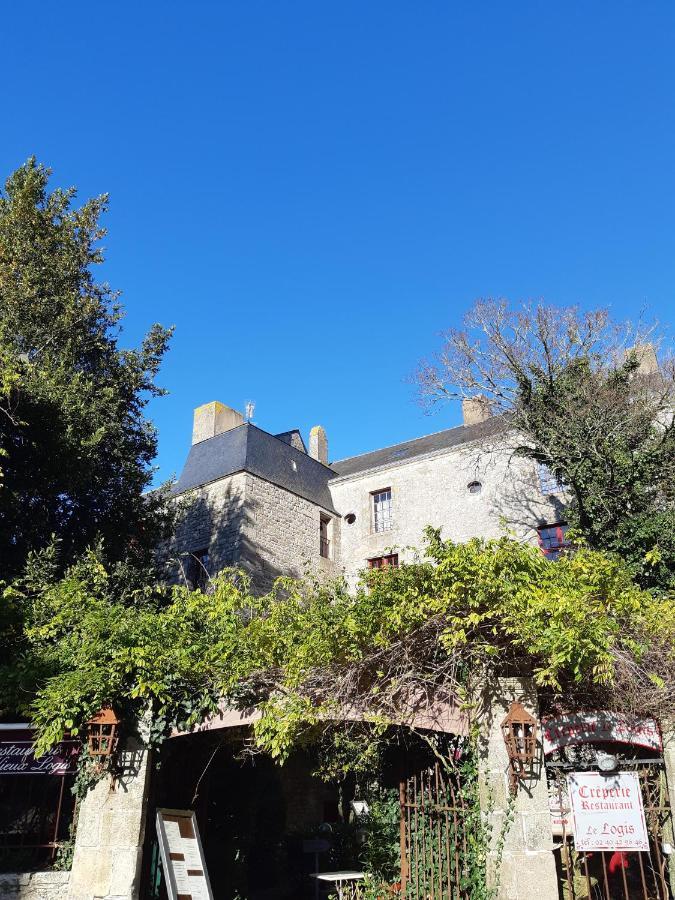 Joli Appartement 2 Pers Dans Les Remparts De Геранд Экстерьер фото